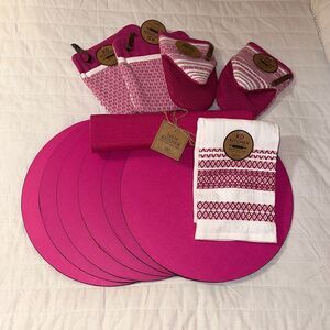 Set of Snakeskin Round Pebbled Faux Leather Vinyl Placemats, Table Runner ++++
